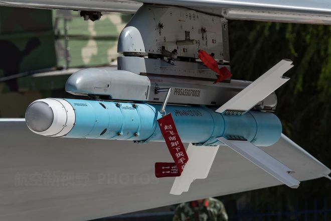 k8凯发官网，我国空军机载武器丰富多样 先进型号一应俱全 歼